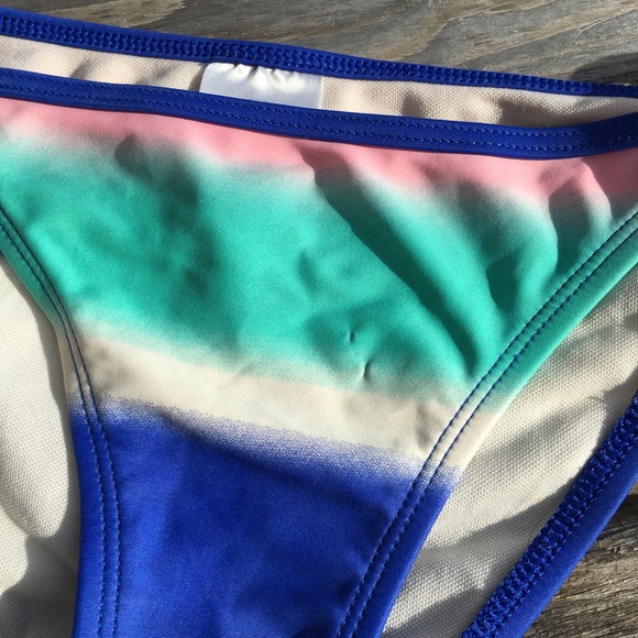 Body Glove Tie Bikini Bottoms - Picture 2 of 6